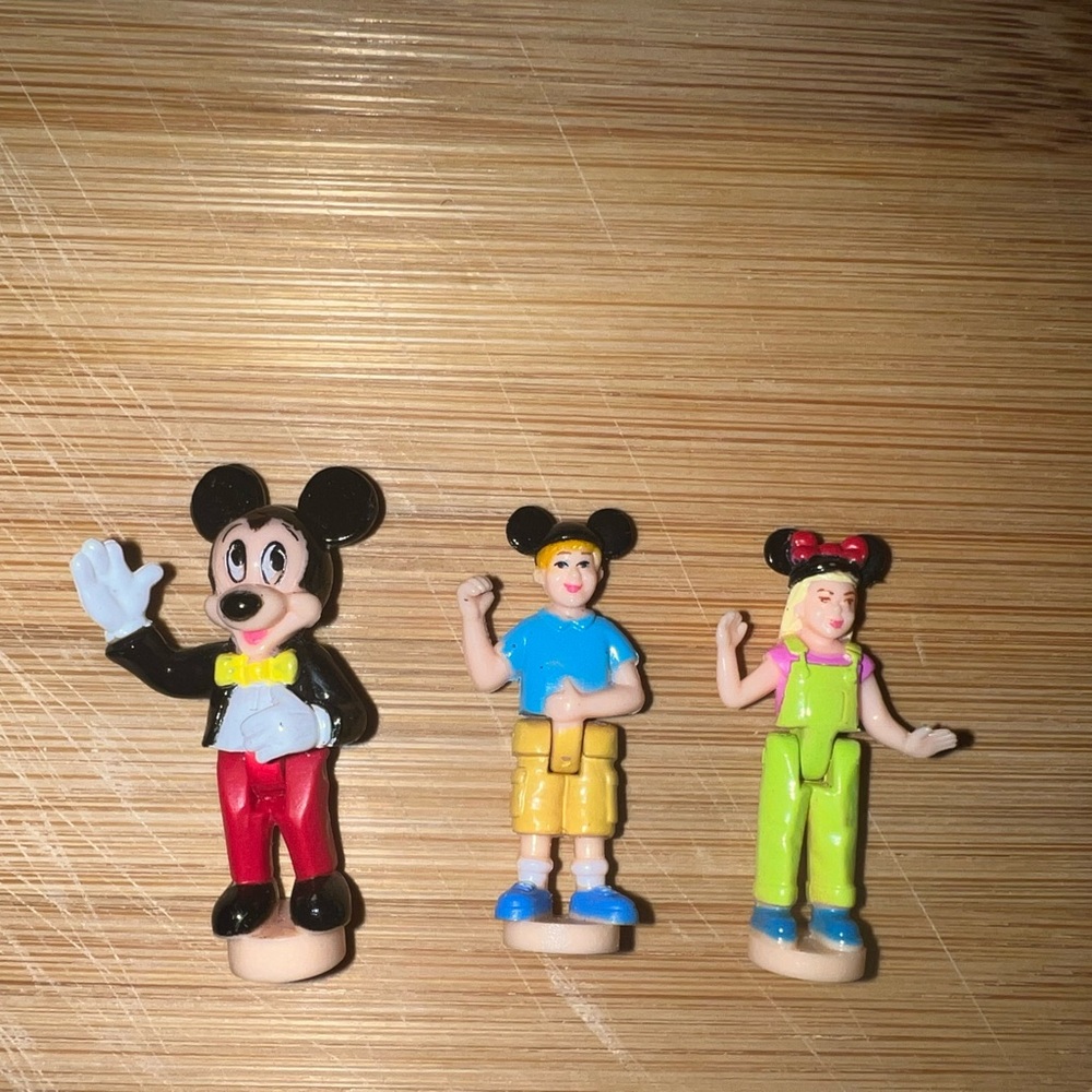 1995 Vintage Polly Pocket
Bluebird Disney Mickey Mouse 3
Figures